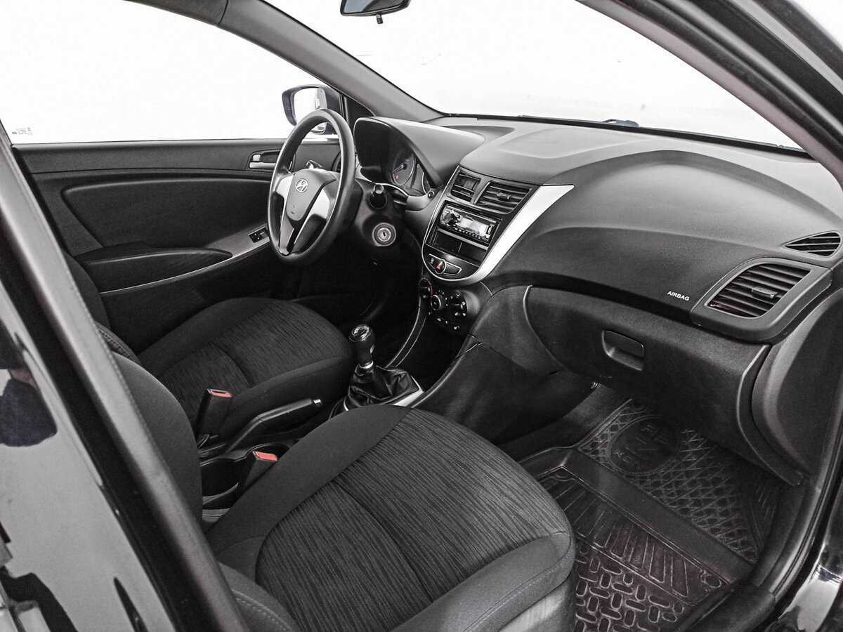 Hyundai Solaris б/у, 2015, Механическая. Фото: #8