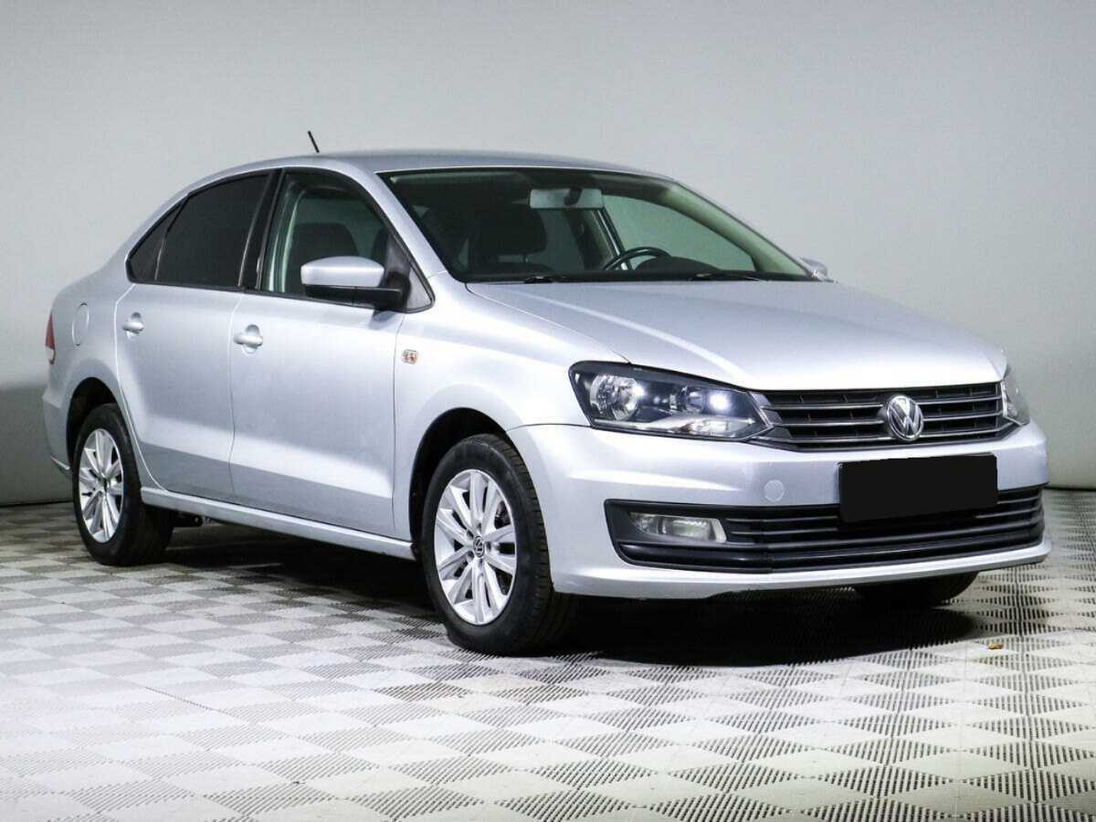 Volkswagen Polo б/у, 2016, Автоматическая. Фото: #2