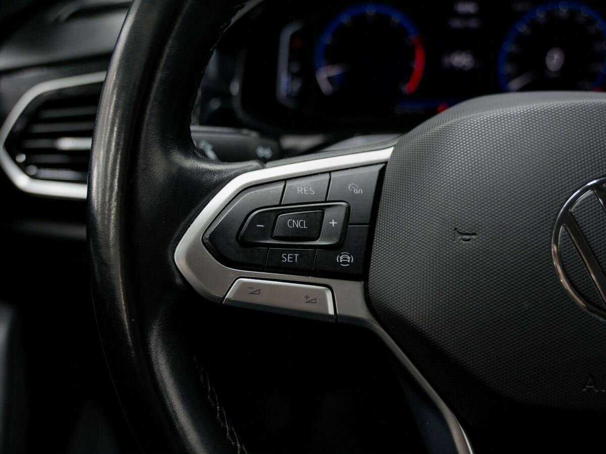 Volkswagen Polo б/у, 2020, Механическая. Фото: #21