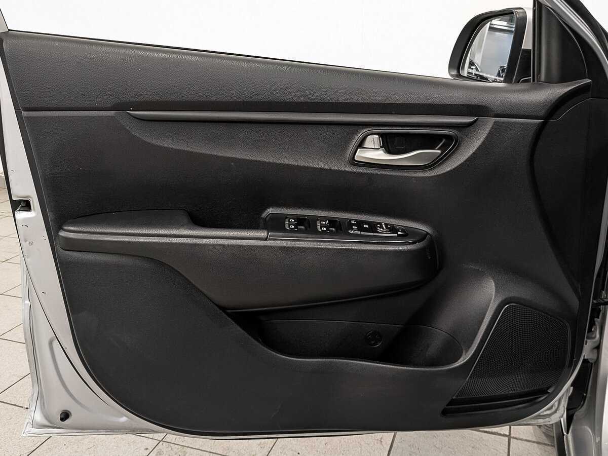 Kia Rio б/у, 2020, Автоматическая. Фото: #17