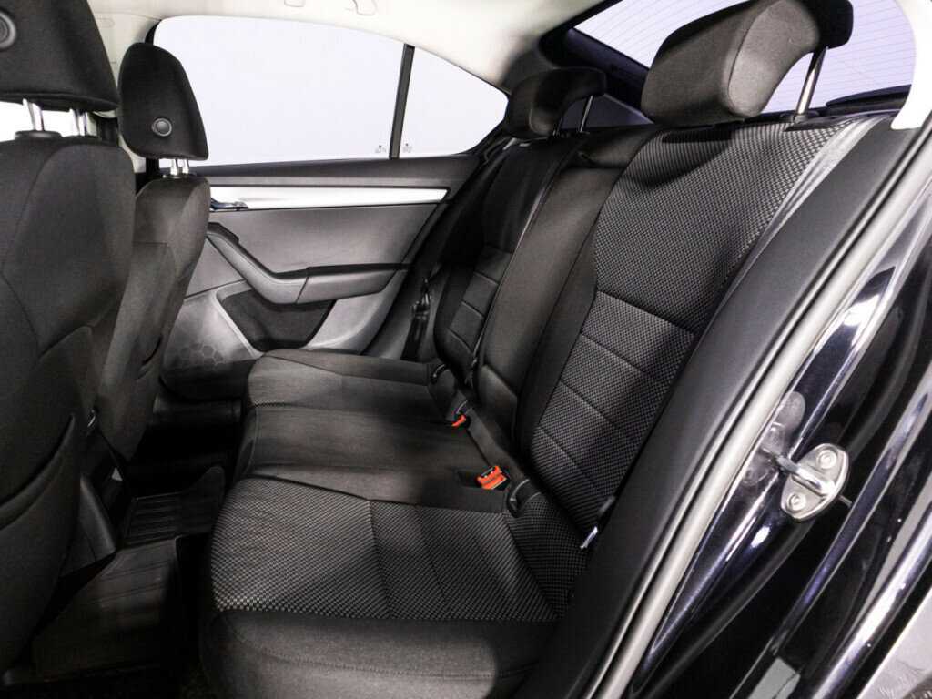 Skoda Octavia б/у, 2013, Механическая. Фото: #9