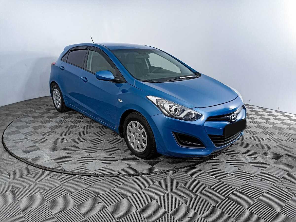 Hyundai i30 б/у, 2013, Автоматическая. Фото: #2
