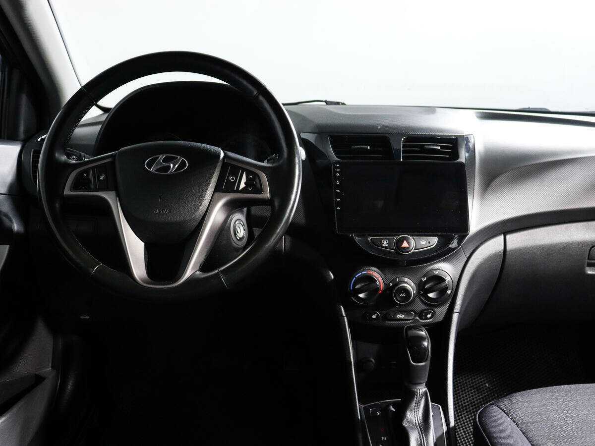 Hyundai Solaris б/у, 2014, Автоматическая. Фото: #9