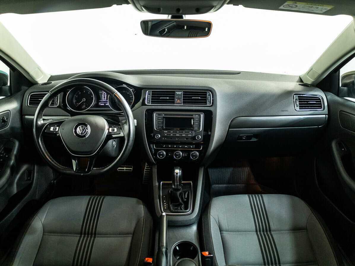 Volkswagen Jetta б/у, 2016, Автоматическая. Фото: #10