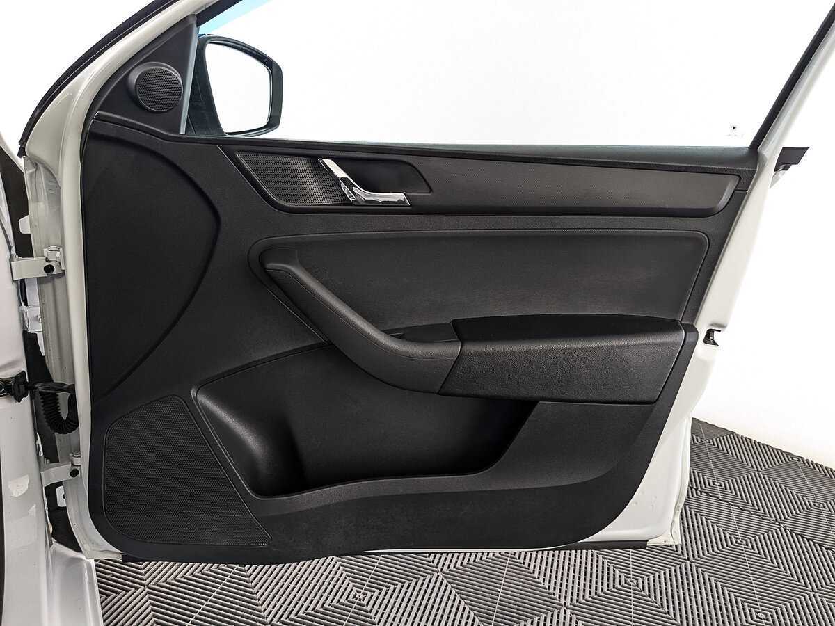 Skoda Rapid б/у, 2017, Механическая. Фото: #23