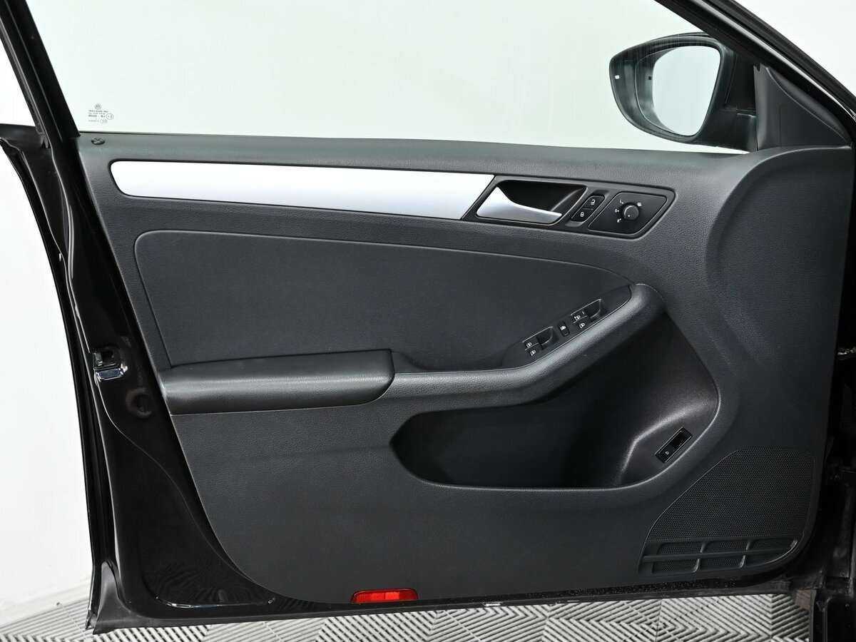 Volkswagen Jetta б/у, 2012, Роботизированная. Фото: #8