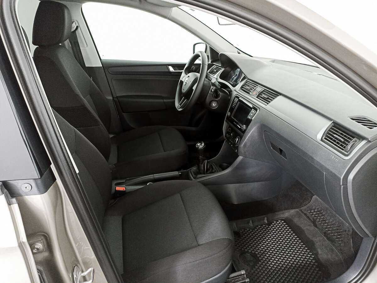 Skoda Rapid б/у, 2019, Механическая. Фото: #8