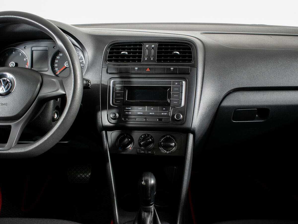 Volkswagen Polo б/у, 2018, Автоматическая. Фото: #8