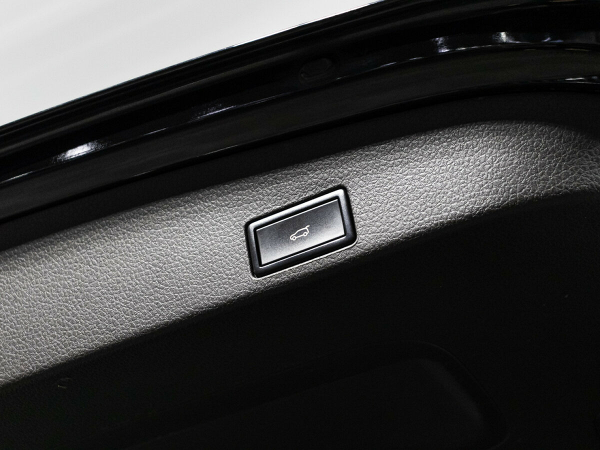 Volkswagen Touareg б/у, 2014, Автоматическая. Фото: #18