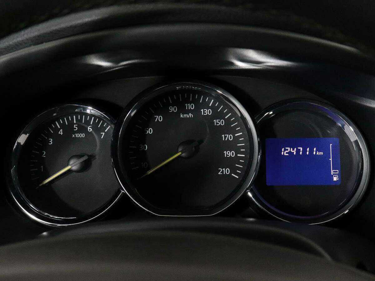 Renault Sandero б/у, 2015, Механическая. Фото: #8