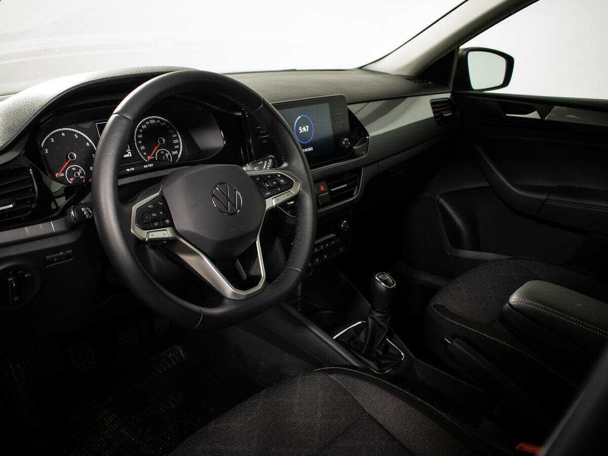 Volkswagen Polo б/у, 2022, Механическая. Фото: #12