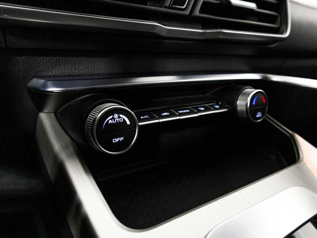 Geely Coolray б/у, 2021, Роботизированная. Фото: #18