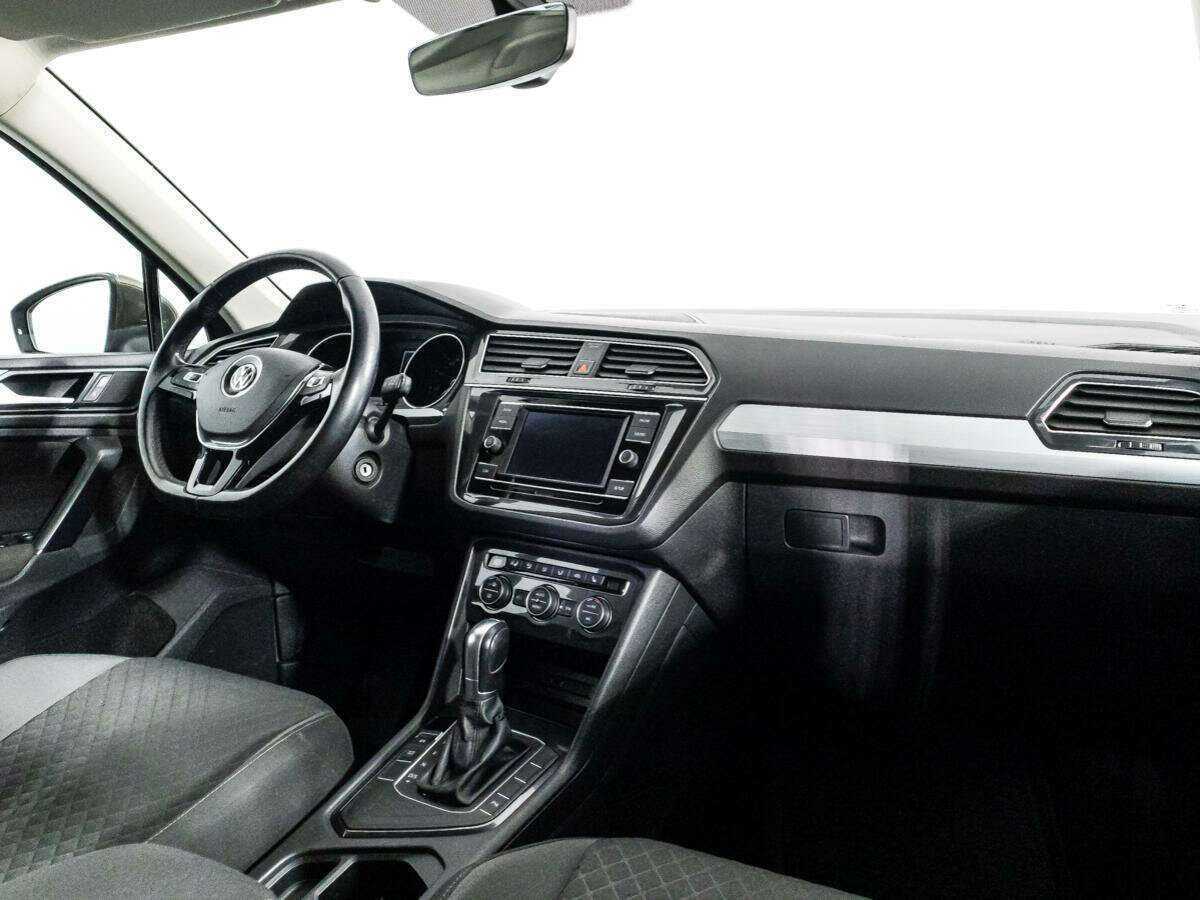 Volkswagen Tiguan б/у, 2017, Роботизированная. Фото: #8