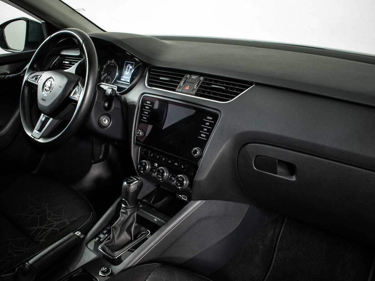 Skoda Octavia б/у, 2018, Автоматическая. Фото: #8