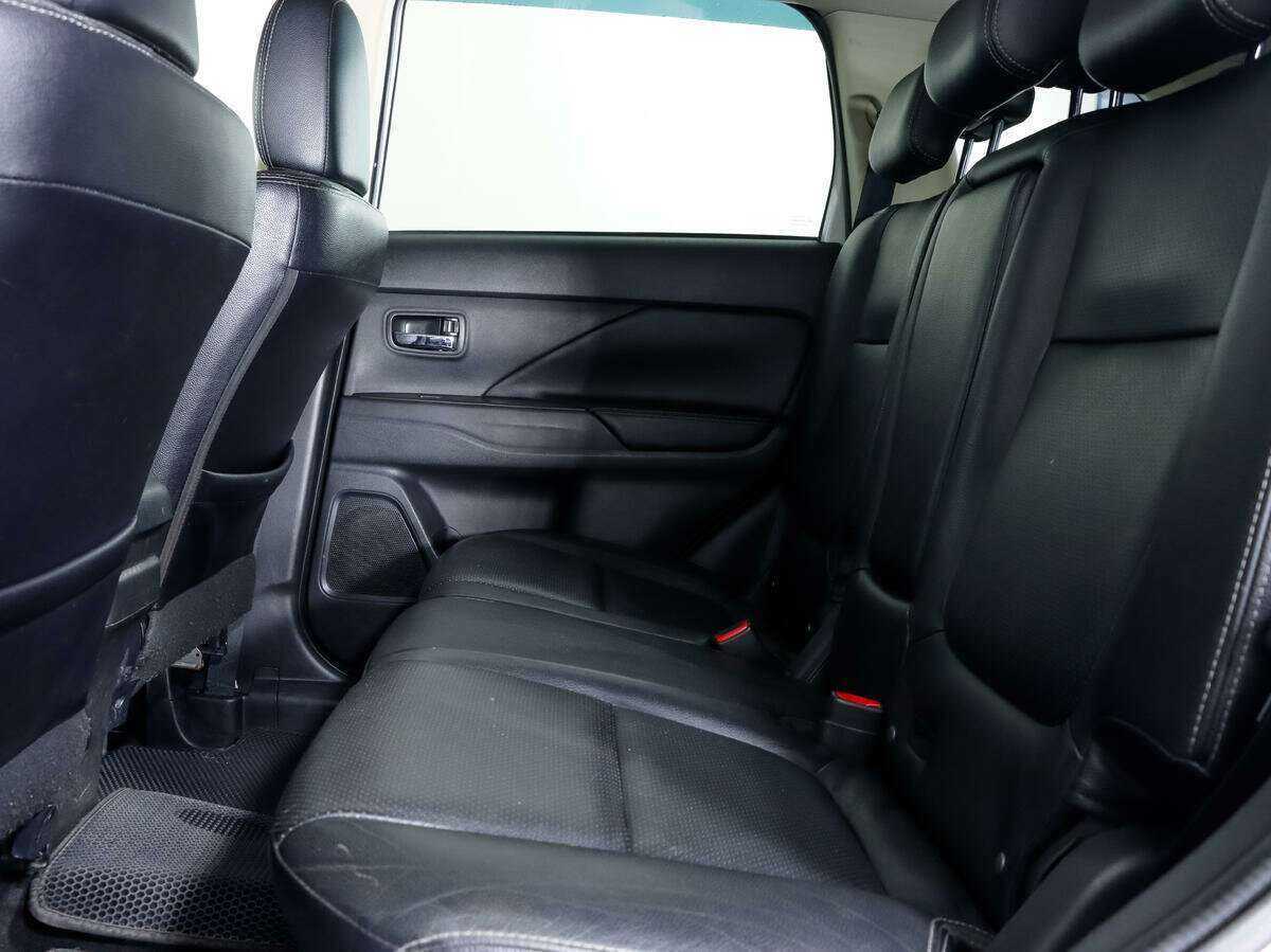 Mitsubishi Outlander б/у, 2016, Вариатор. Фото: #10