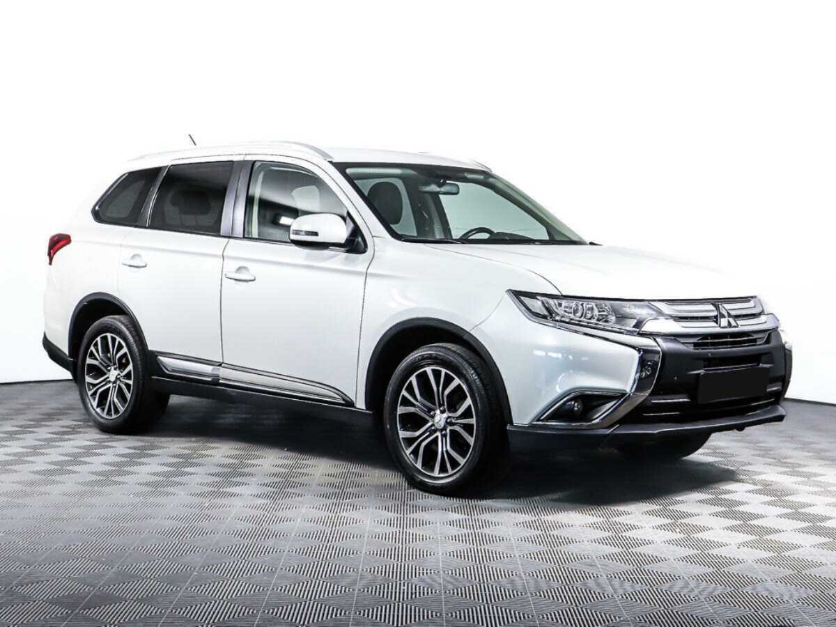 Mitsubishi Outlander б/у, 2015, Вариатор. Фото: #2