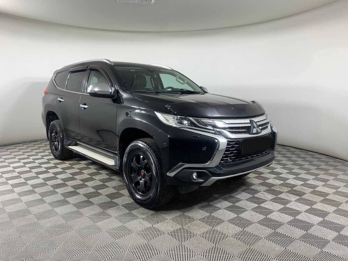 Mitsubishi Pajero Sport б/у, 2017, Автоматическая. Фото: #2