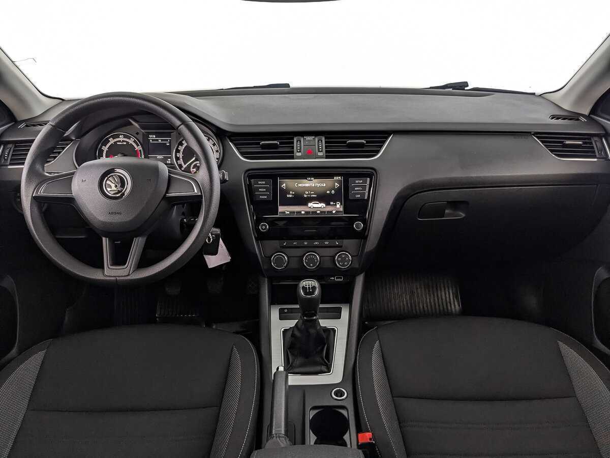 Skoda Octavia б/у, 2019, Механическая. Фото: #9