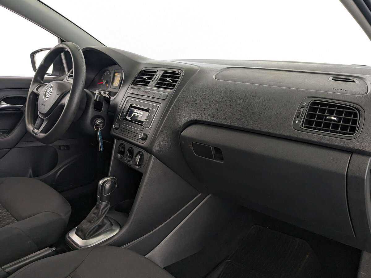 Volkswagen Polo б/у, 2018, Автоматическая. Фото: #12