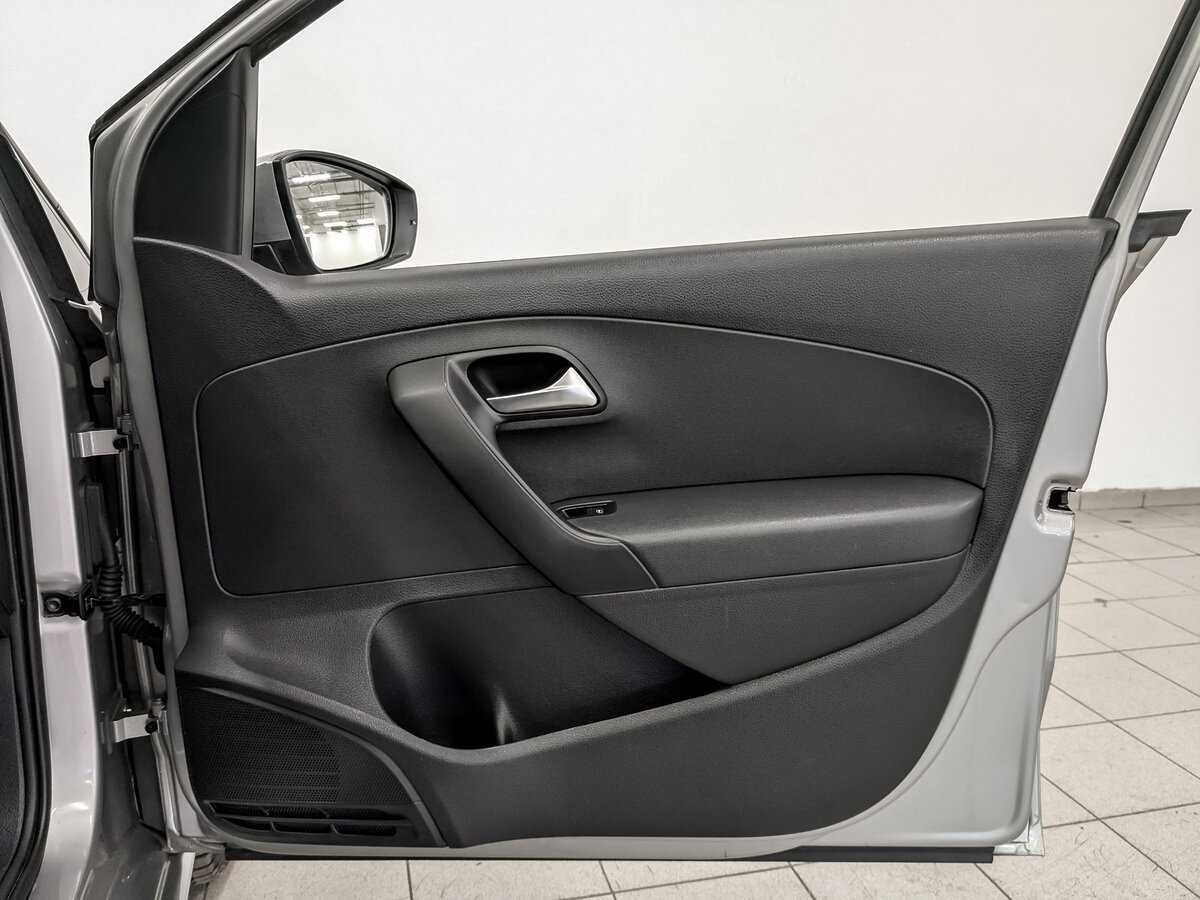 Volkswagen Polo б/у, 2018, Автоматическая. Фото: #22