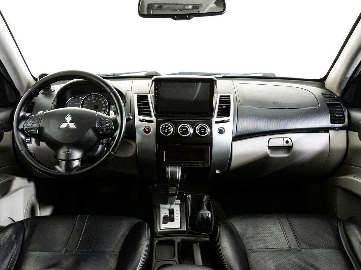 Mitsubishi Pajero Sport б/у, 2014, Автоматическая. Фото: #9