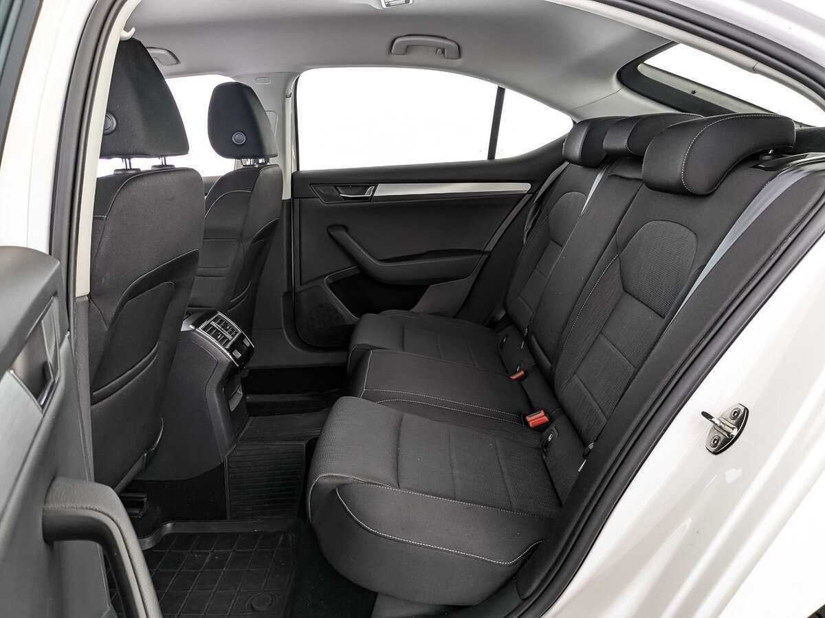 Skoda Superb б/у, 2017, Роботизированная. Фото: #12