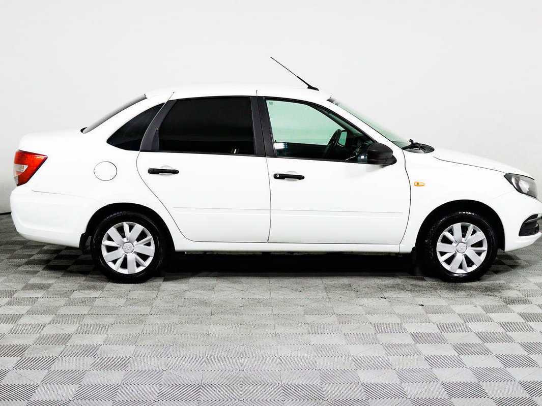 Lada (ВАЗ) Granta б/у, 2019, Механическая. Фото: #3