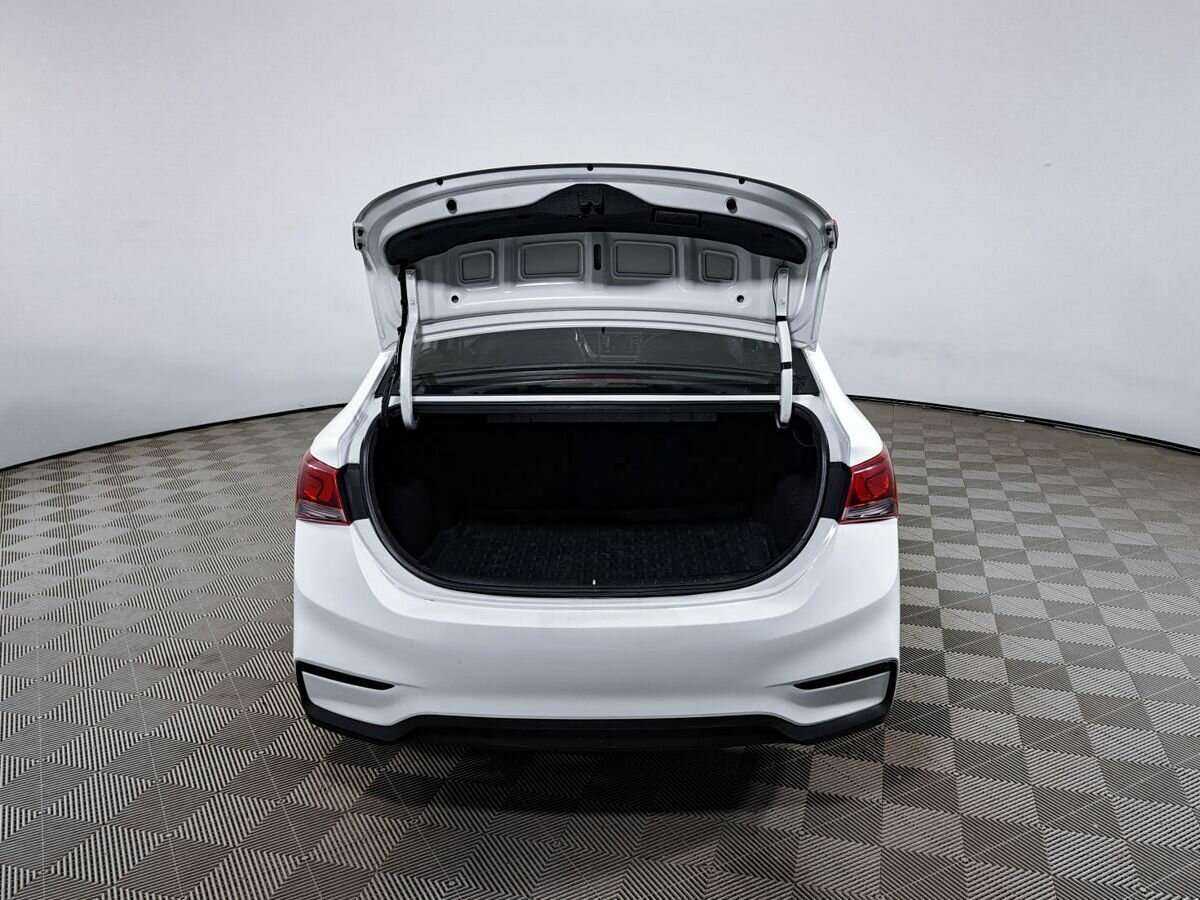 Hyundai Solaris б/у, 2017, Механическая. Фото: #9