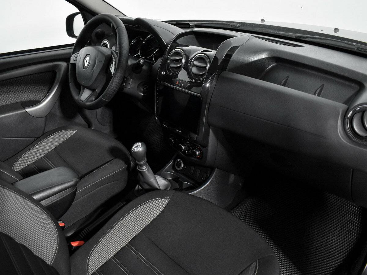 Renault Duster б/у, 2017, Механическая. Фото: #11