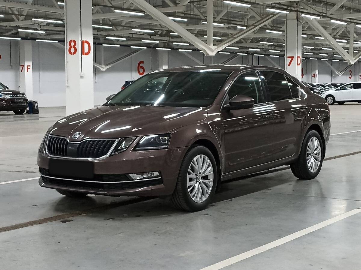 Skoda Octavia б/у, 2018, Роботизированная. Посмотреть фото