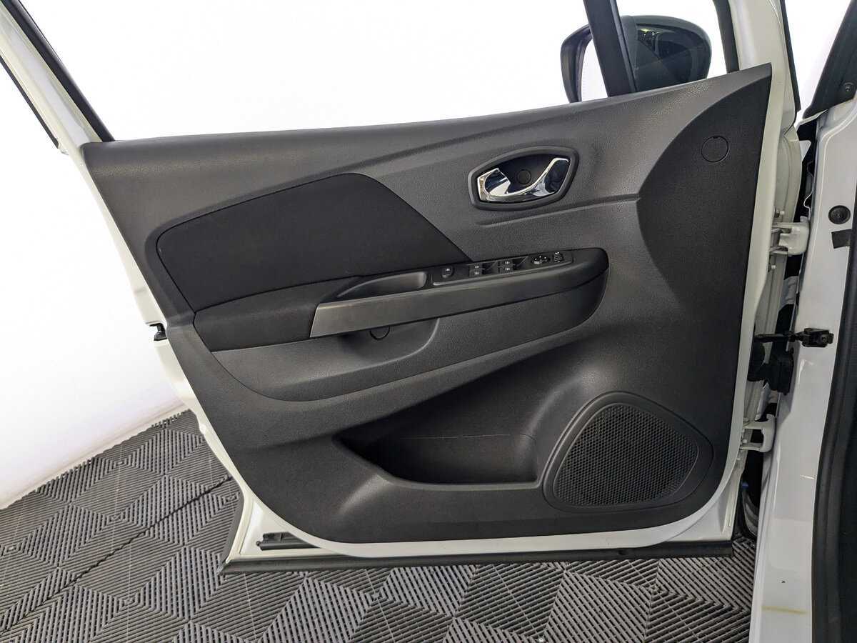 Renault Kaptur б/у, 2020, Механическая. Фото: #14