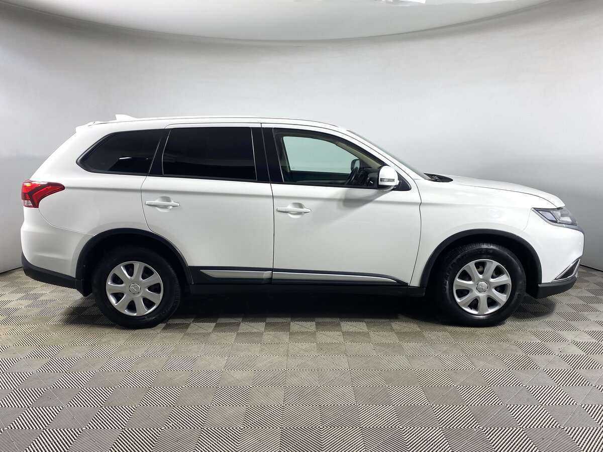 Mitsubishi Outlander б/у, 2017, Вариатор. Фото: #3