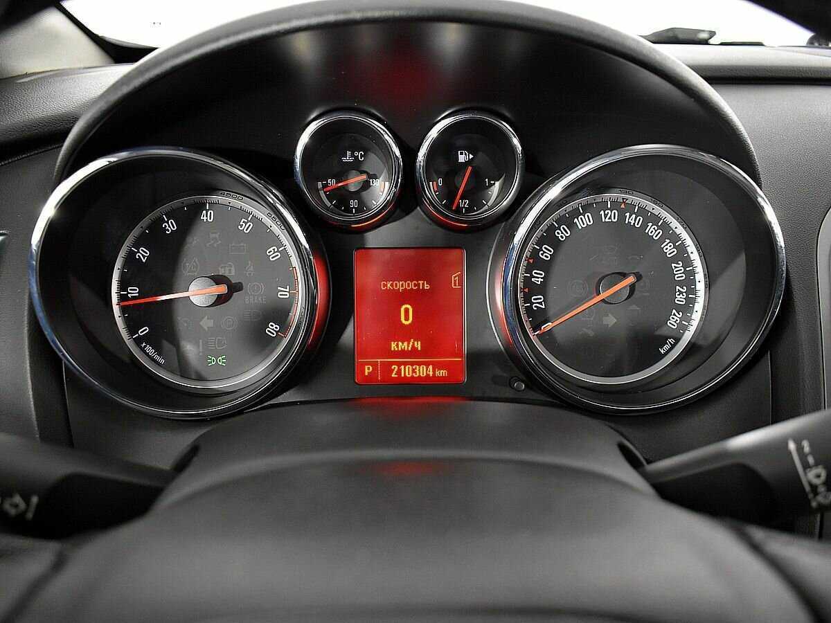 Opel Astra б/у, 2012, Автоматическая. Фото: #11