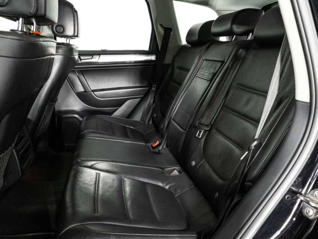Volkswagen Touareg б/у, 2012, Автоматическая. Фото: #9