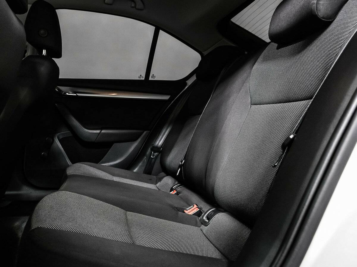 Skoda Octavia б/у, 2014, Механическая. Фото: #12