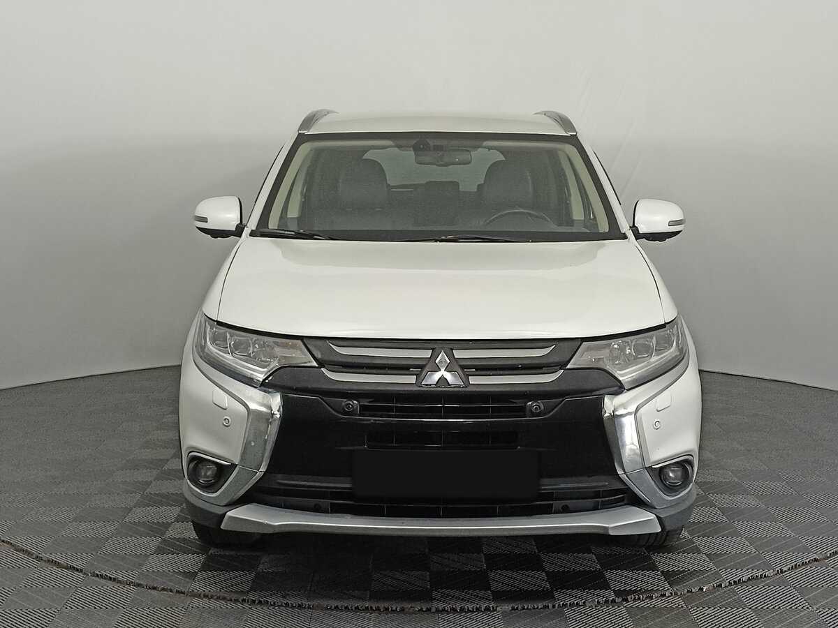 Mitsubishi Outlander б/у, 2017, Вариатор. Фото: #1