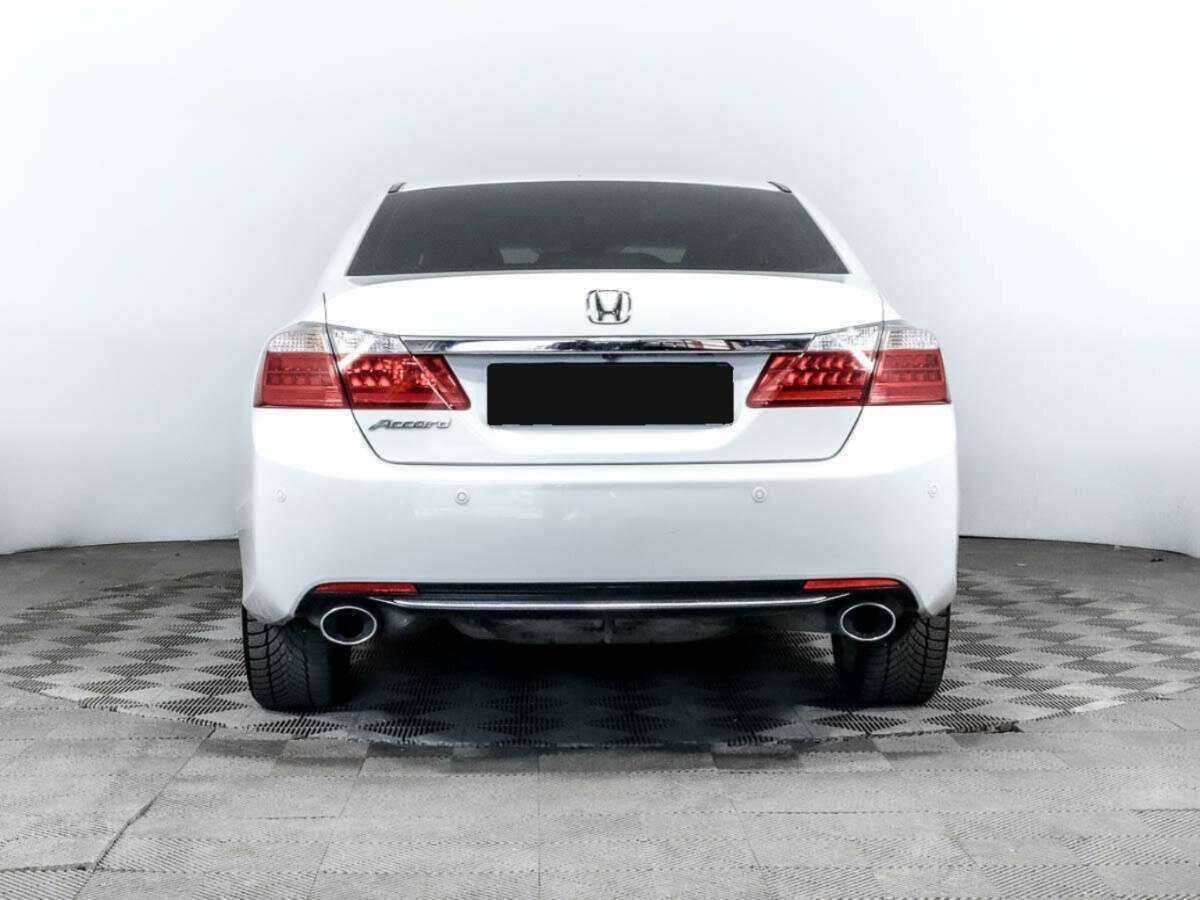Honda Accord б/у, 2013, Автоматическая. Фото: #4