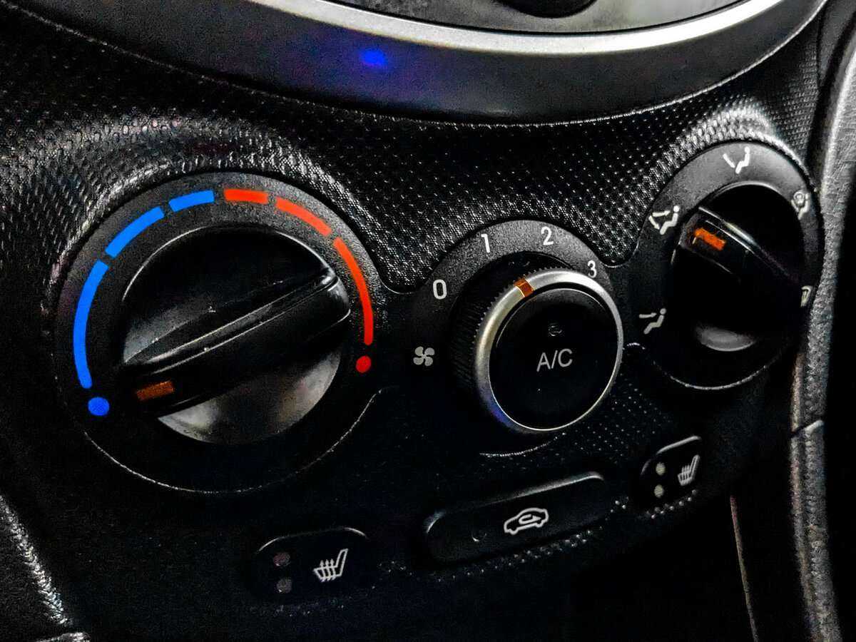 Hyundai Solaris б/у, 2015, Автоматическая. Фото: #18