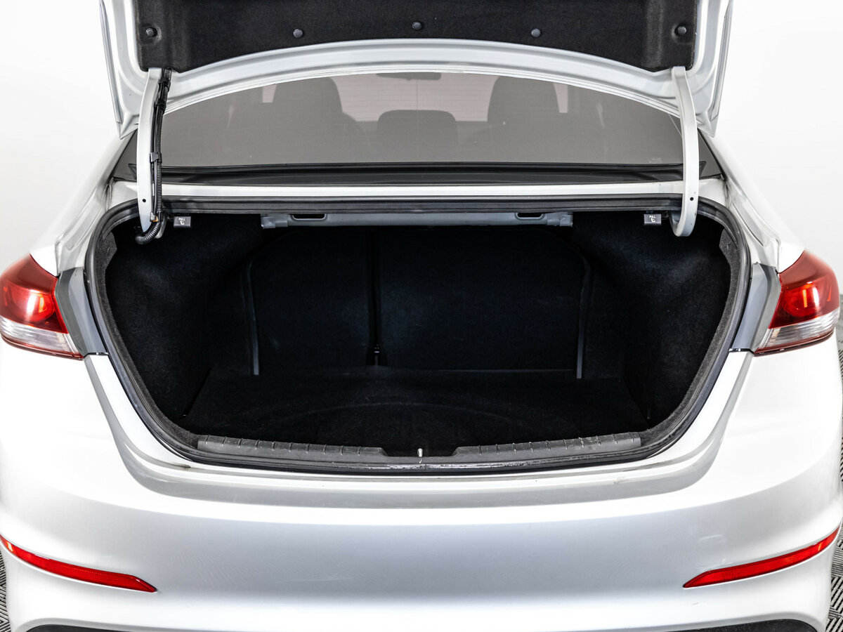 Hyundai Elantra б/у, 2016, Механическая. Фото: #13