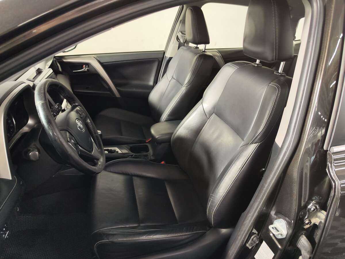 Toyota RAV4 б/у, 2015, Автоматическая. Фото: #5