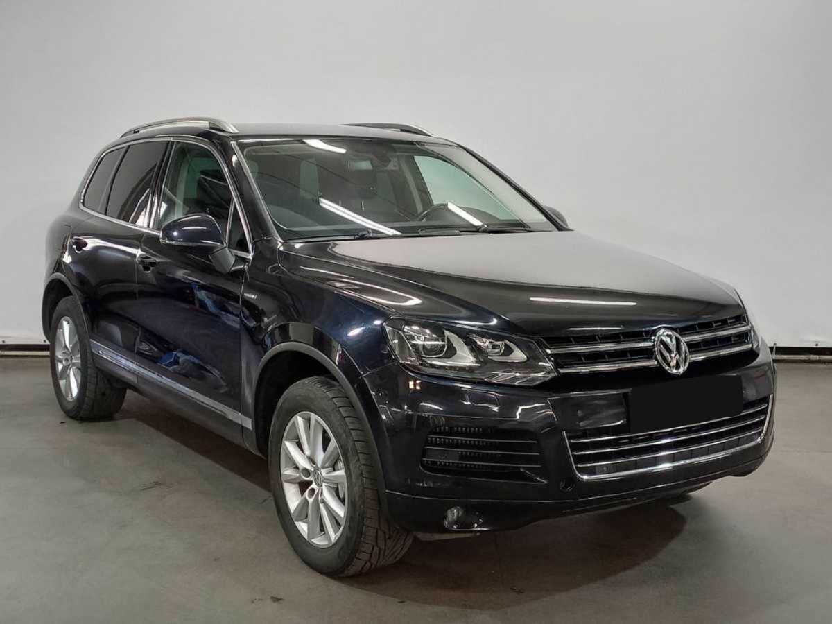 Volkswagen Touareg б/у, 2013, Автоматическая. Фото: #2