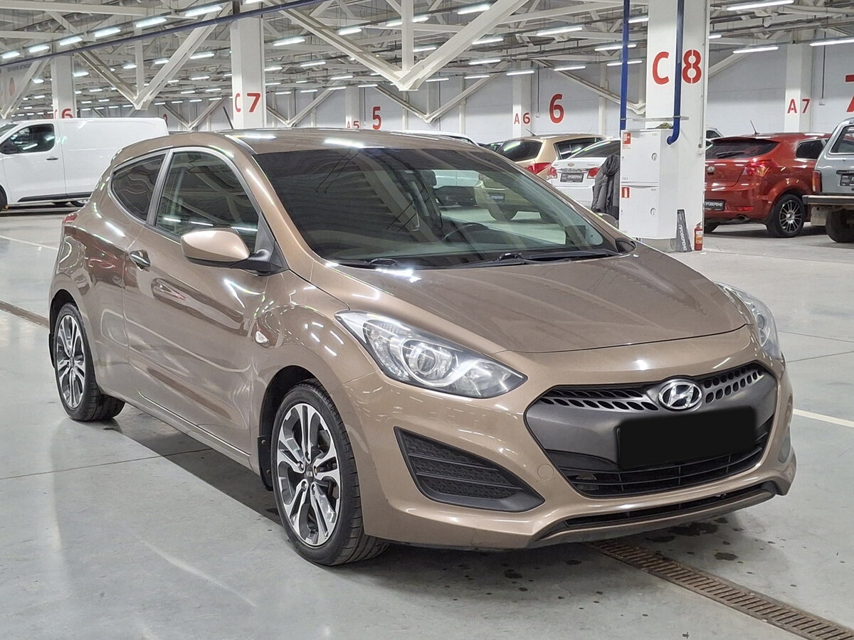 Hyundai i30 б/у, 2013, Механическая. Фото: #2
