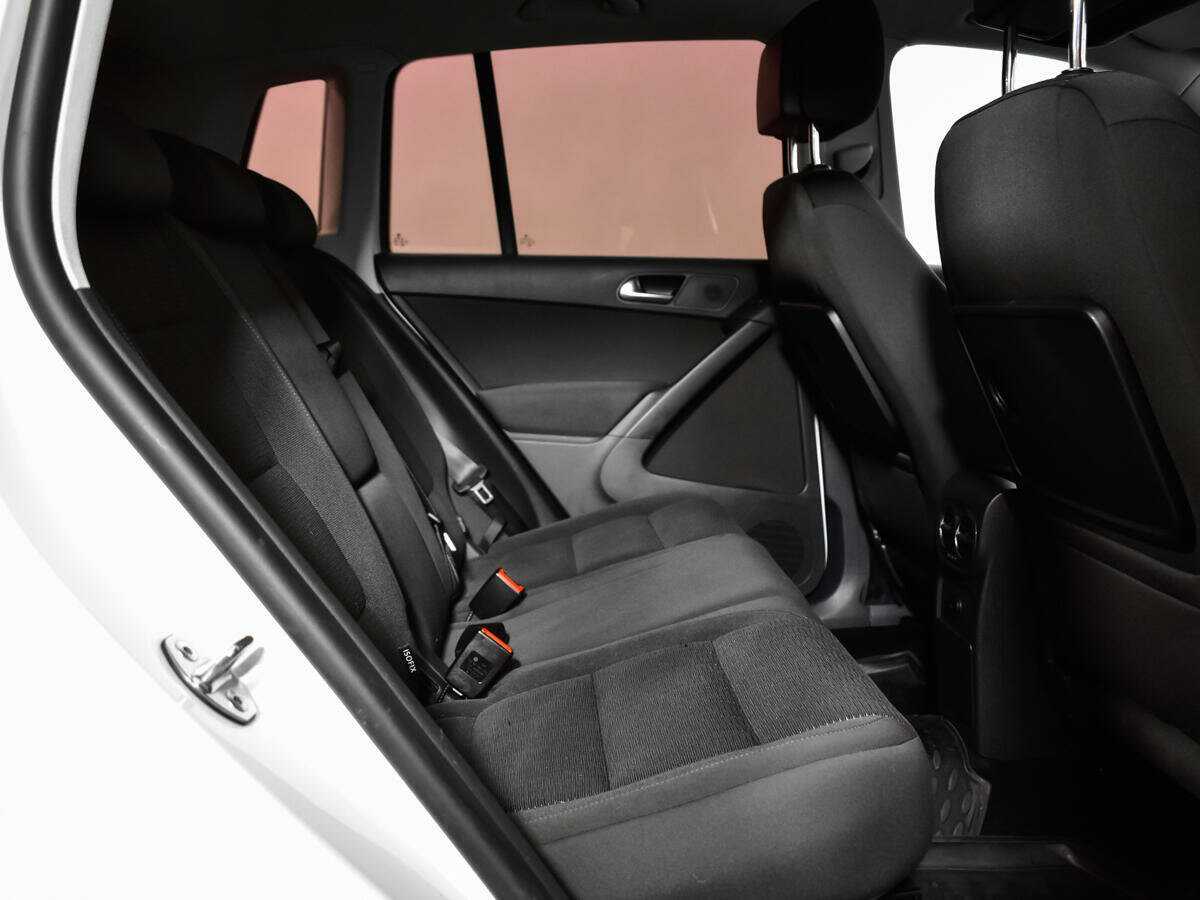 Volkswagen Tiguan б/у, 2015, Роботизированная. Фото: #9