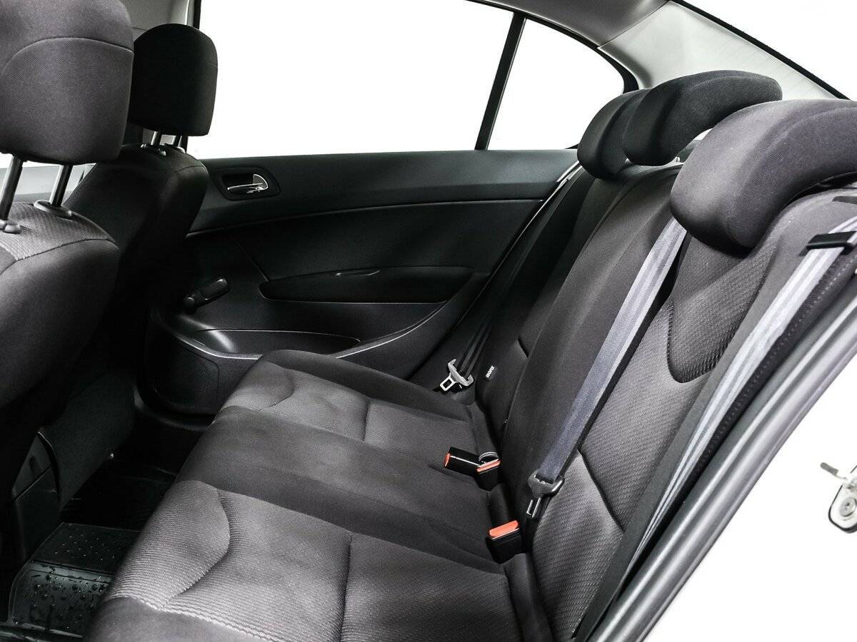 Peugeot 408 б/у, 2012, Автоматическая. Фото: #12