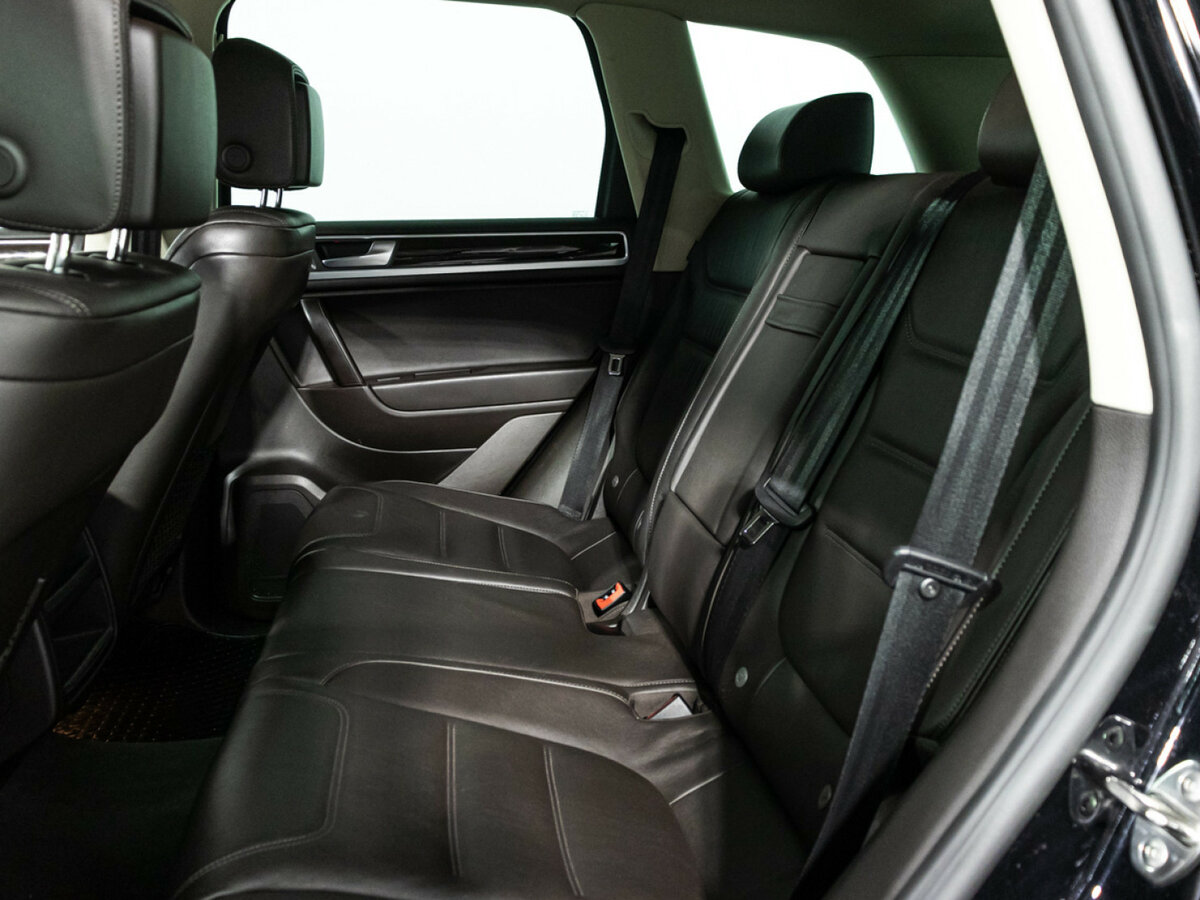 Volkswagen Touareg б/у, 2014, Автоматическая. Фото: #7