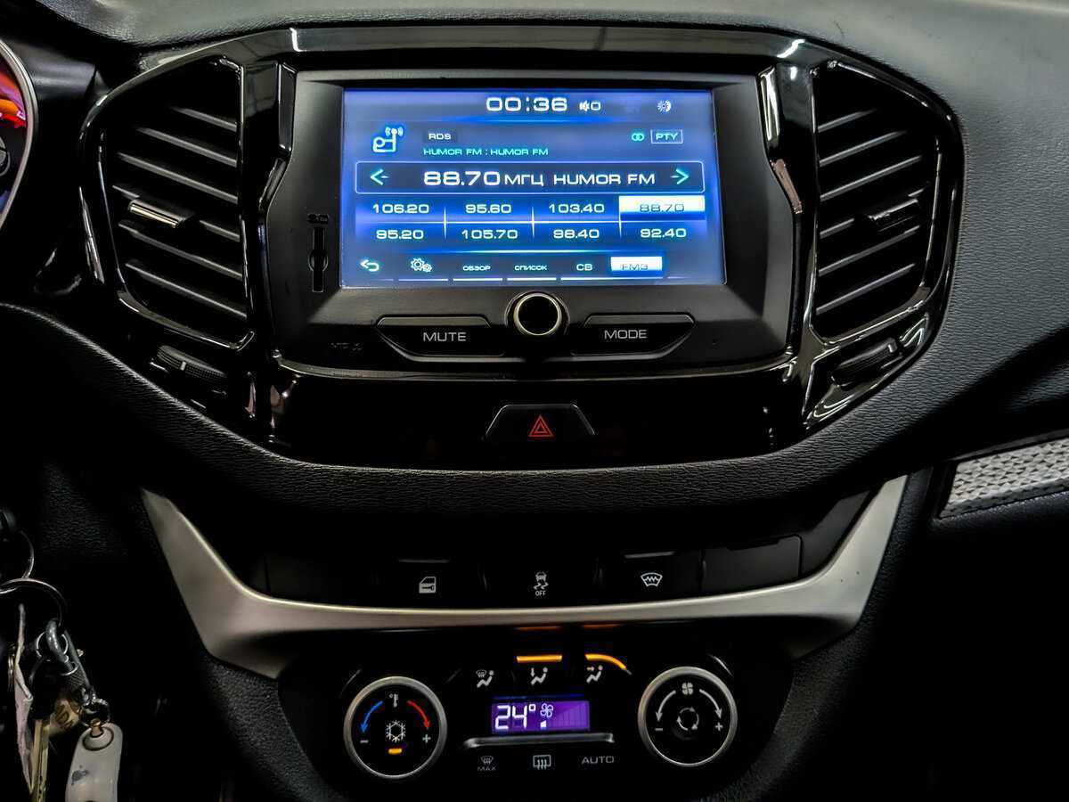 Lada (ВАЗ) Vesta б/у, 2019, Механическая. Фото: #14