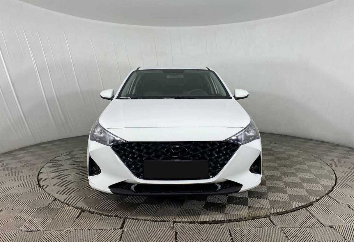 Hyundai Solaris б/у, 2021, Автоматическая. Фото: #1