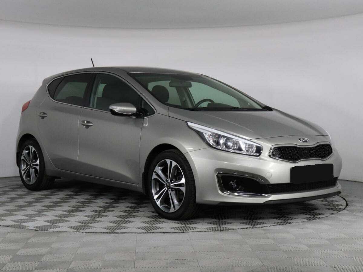 Kia Ceed б/у, 2016, Автоматическая. Фото: #2