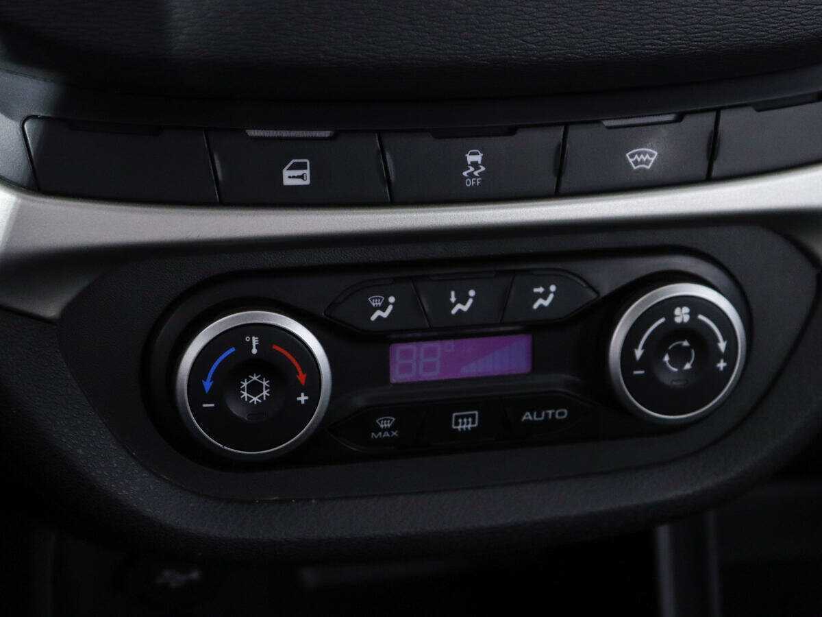 Lada (ВАЗ) Vesta б/у, 2018, Механическая. Фото: #15