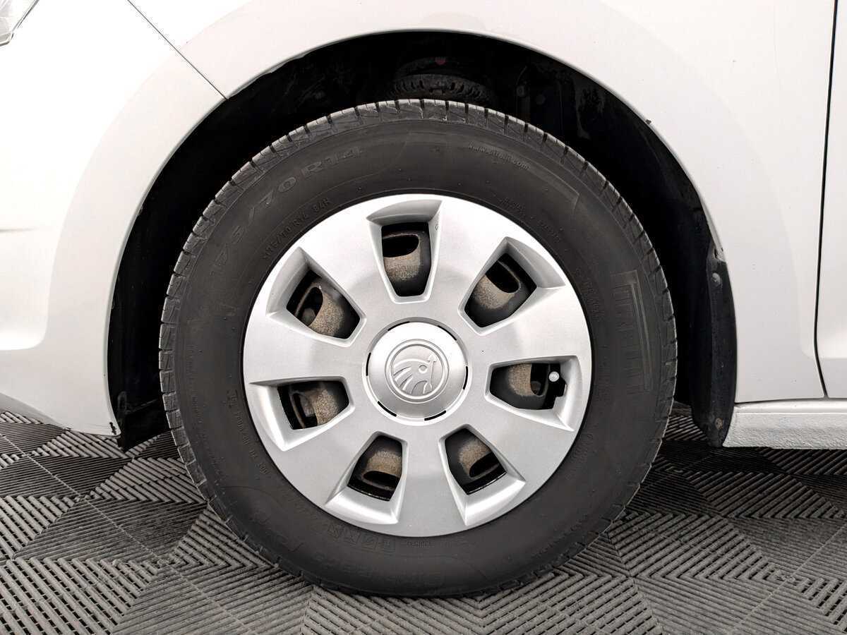 Skoda Rapid б/у, 2017, Механическая. Фото: #17